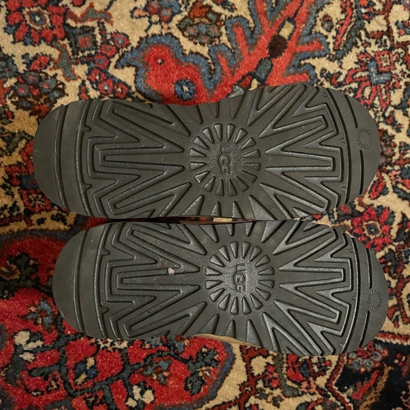 Ugg Womens classic clear boot - Picture 4 of 5